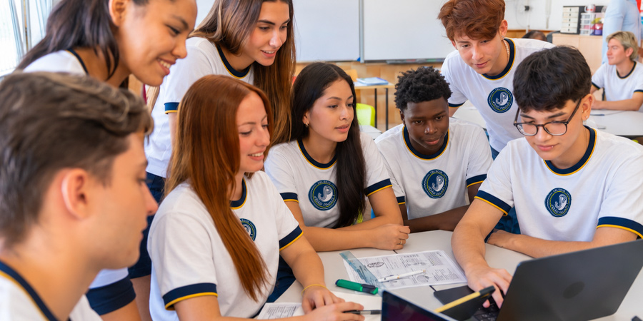  Projeto de Vida orienta alunos do Ensino Médio sobre escolhas e o futuro